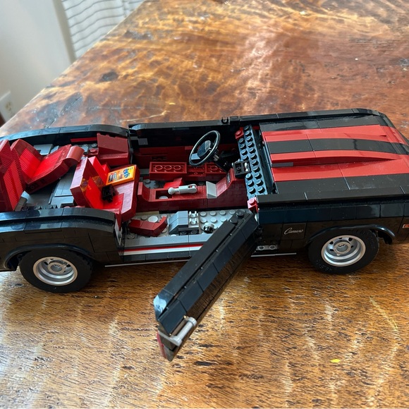 Lego 10304 Chevrolet Camaro Z28 mostly built no box no instructions